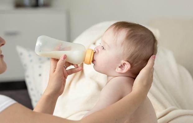 母乳六个月后是否没营养？深度解析母乳的营养价值